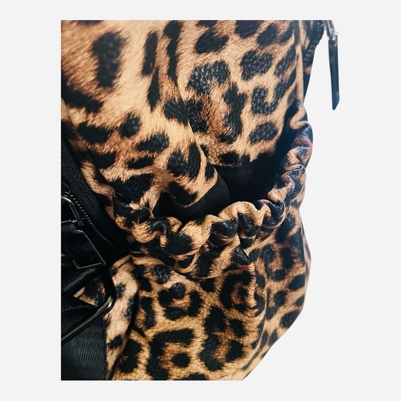 New no tags leopard print book bag backpack school bag side pockets zipper - Picture 5 of 10